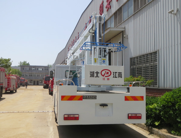 東風(fēng)20米高空作業(yè)車