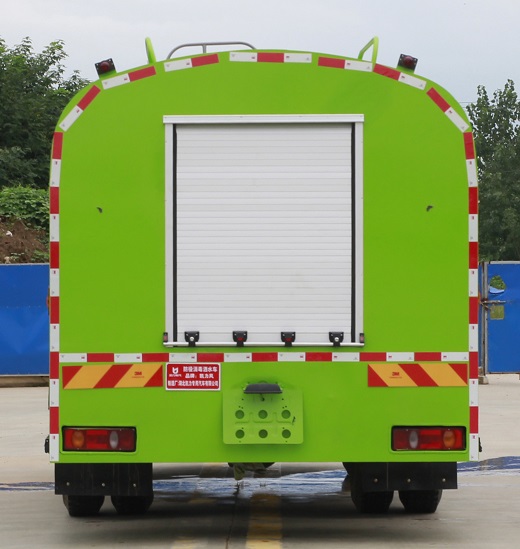 KLF5160TSDE6型防役消毒灑水車